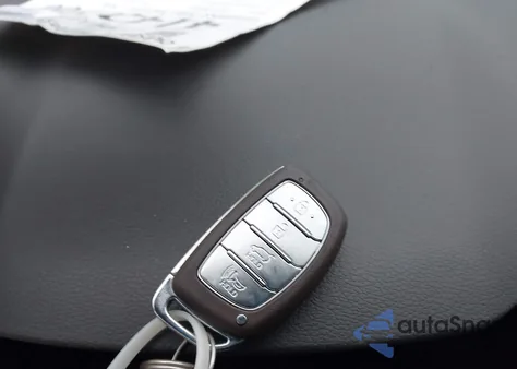 2019 Hyundai Tucson Value из США, поврежденный, VIN KM8J33A42KU996522